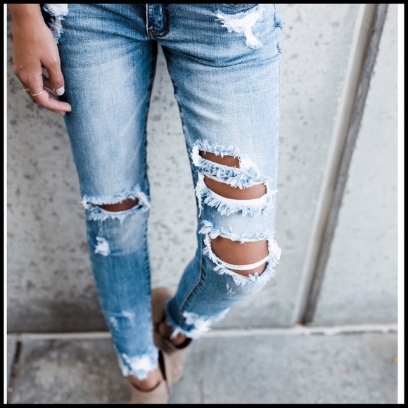 Sugar Distressed Jean - Picture 4 of 7